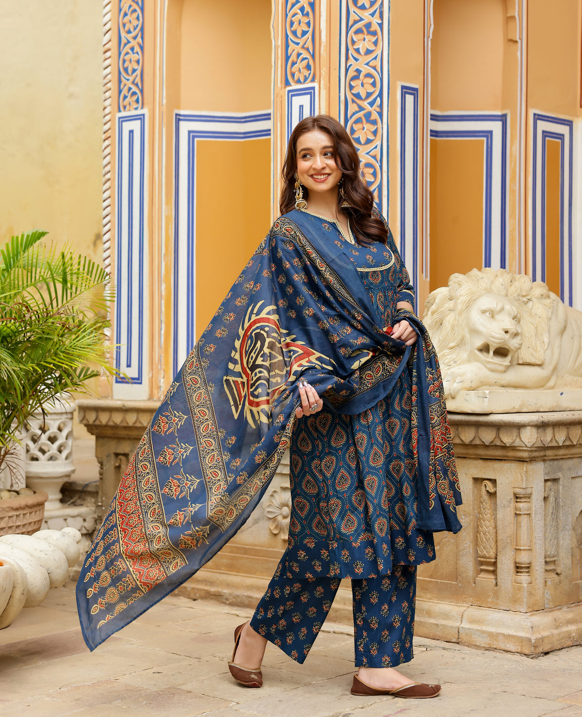 Vanya Blue Printed Cotton Suit Set