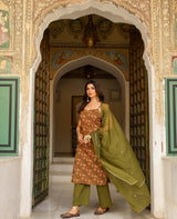 Harini Green Printed Cotton Suit Set