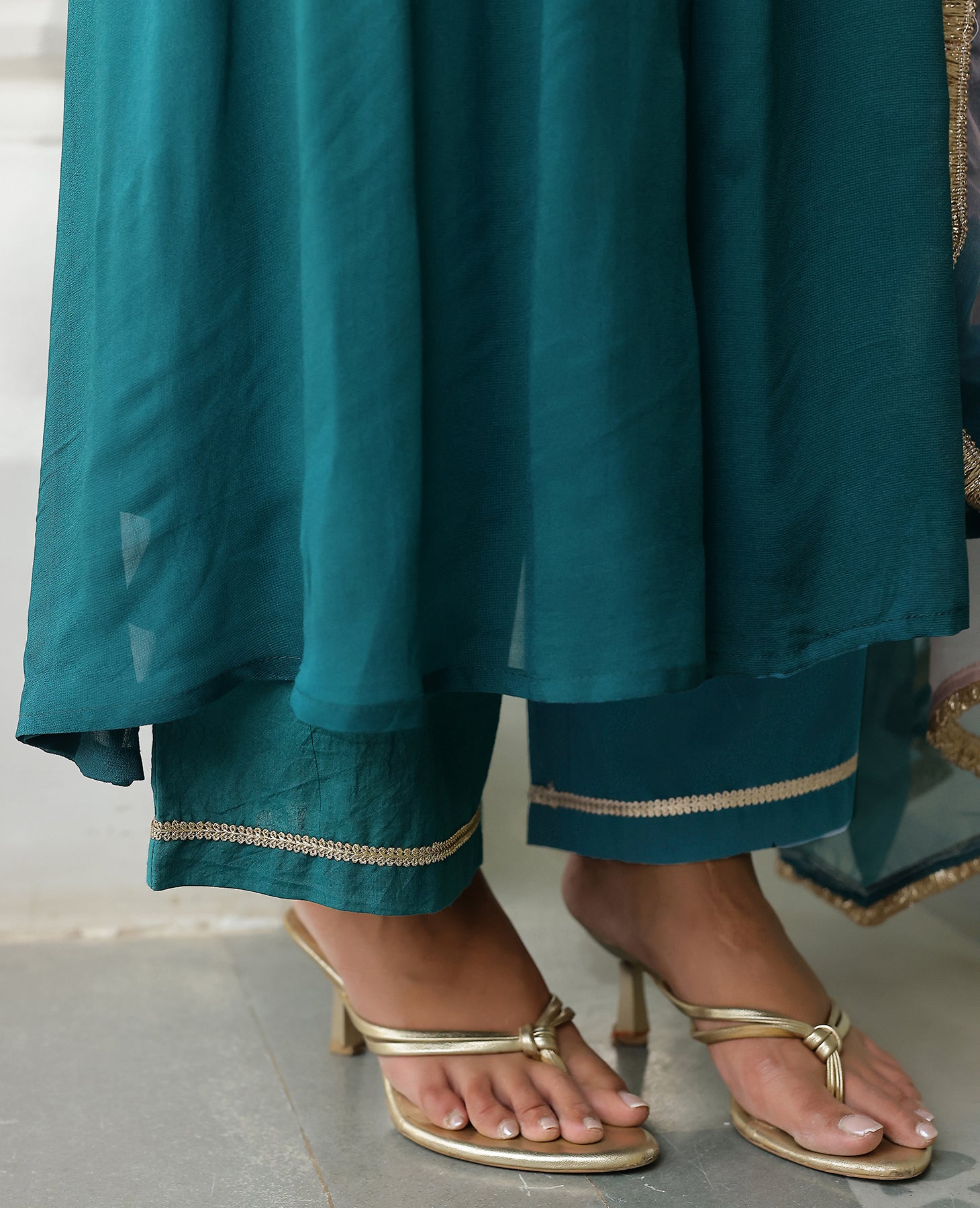 Moti Teal Green Georgette Suit Set